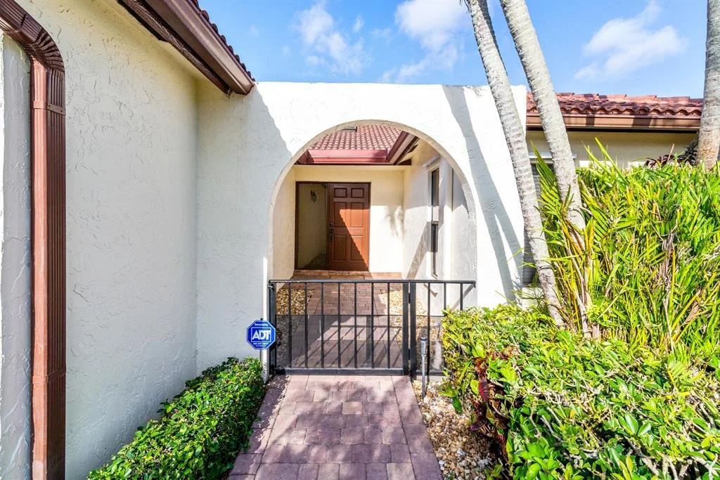 Photo of 21567 Villa Nova Drive