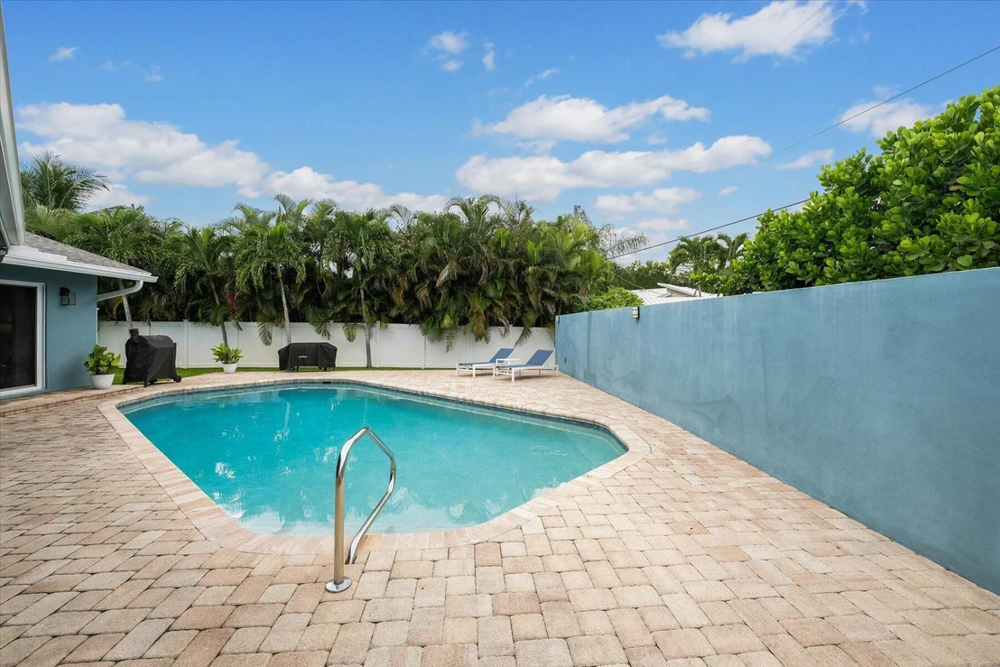 Photo of 4649 Palm Ridge Boulevard
