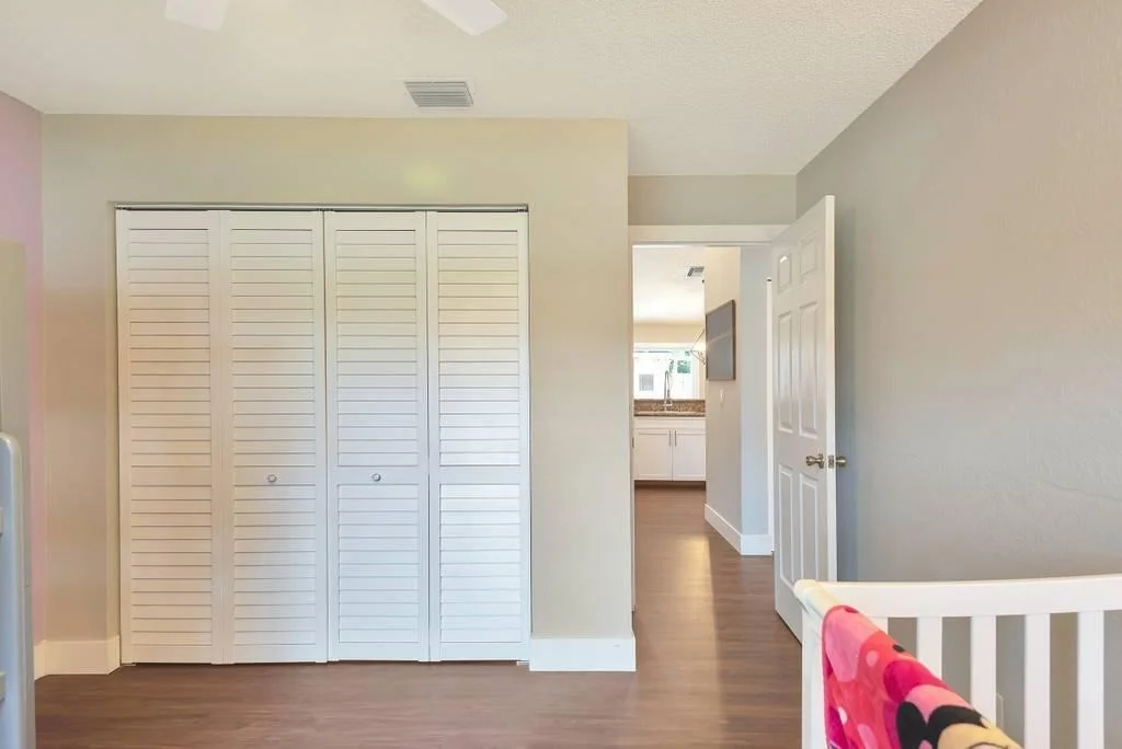 Photo of 9800 Sun Pointe Drive