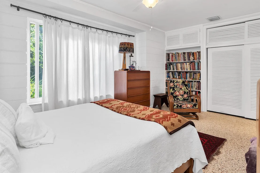 Photo of 12 E Ocean Avenue