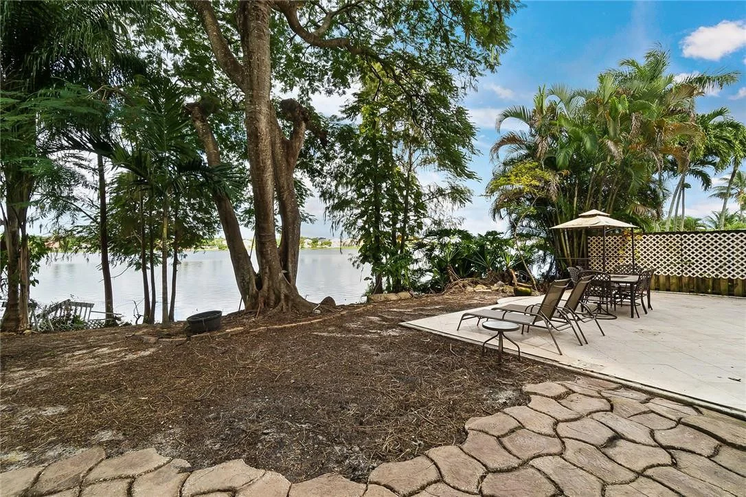 Photo of 6507 Ocean Drive