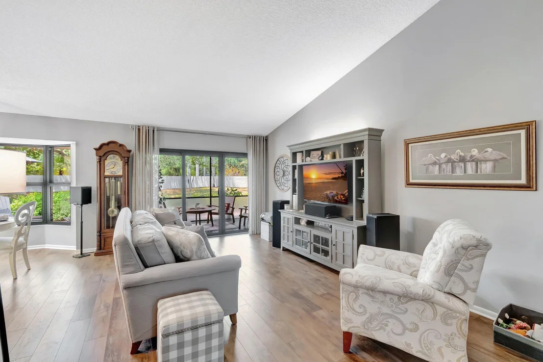 Photo of 4976 Boxwood Circle