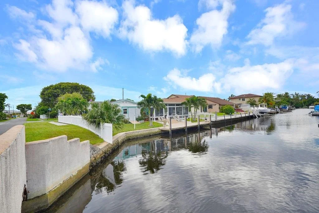 Photo of 1402 Argonaut Isle