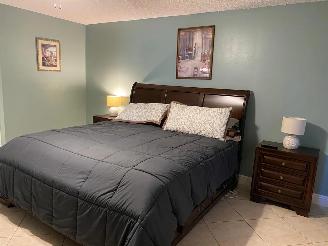 Photo of 5478 Mirror Lakes Boulevard