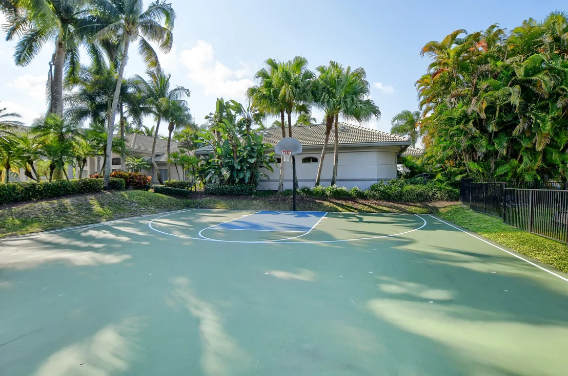 Photo of 10641 St Thomas Drive
