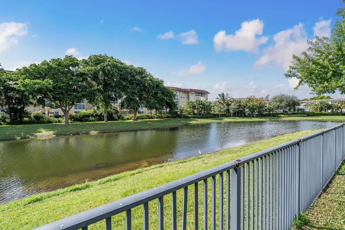 Photo of 4185 Marina Way