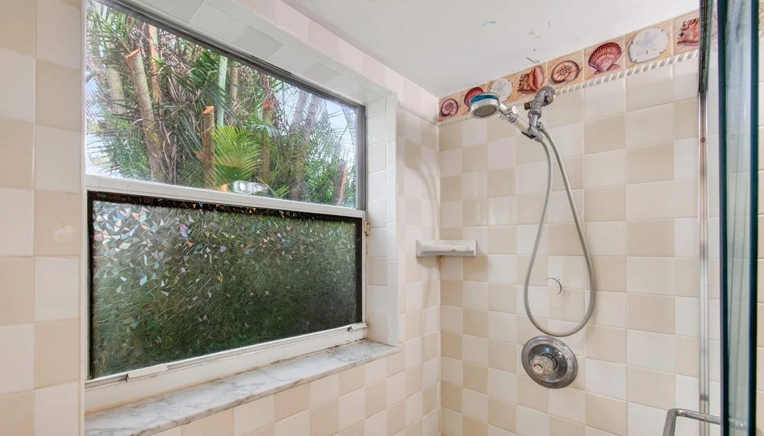 Photo of 5442 Sunrise Boulevard