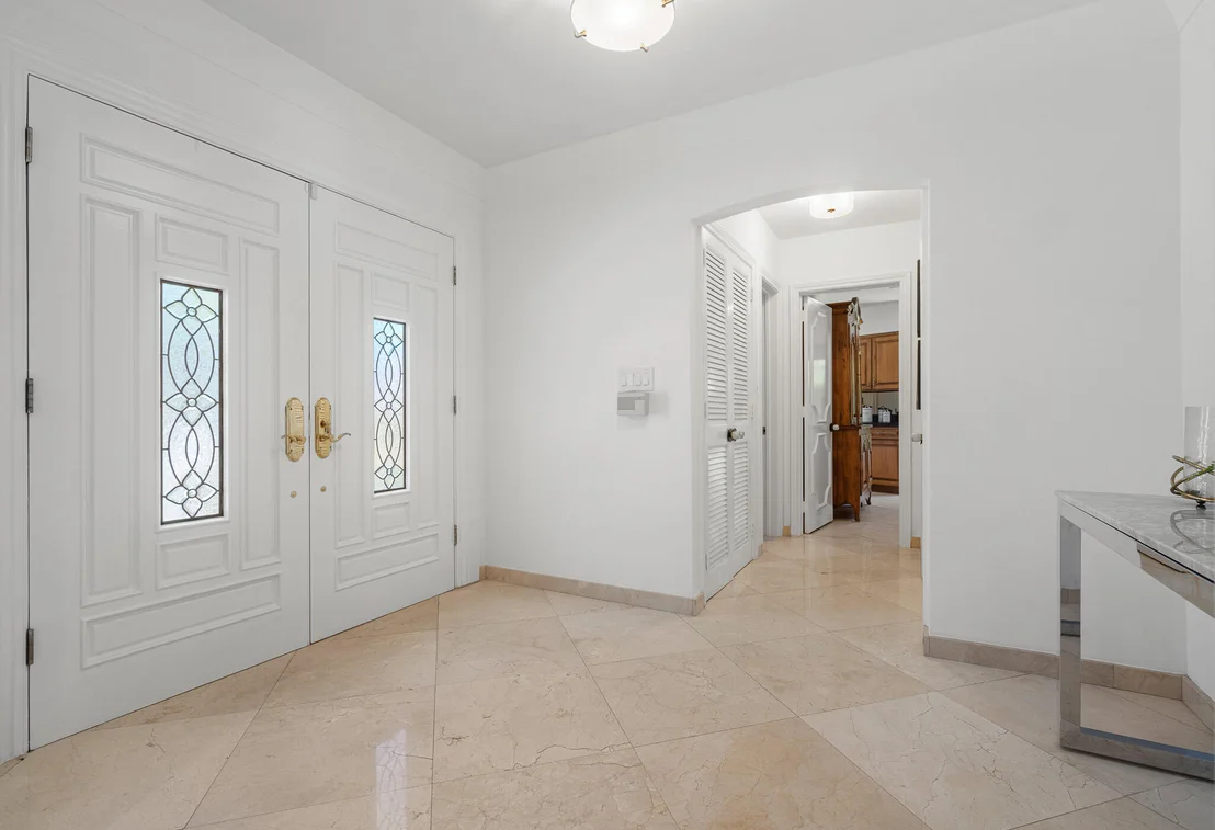 Photo of 57 CAYUGA Road