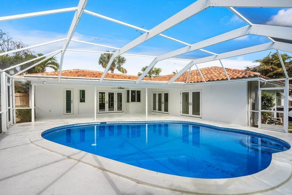 Photo of 812 Cordova Drive