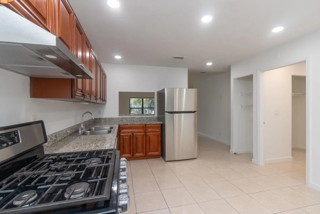 Photo of 5790 Ithaca Circle E