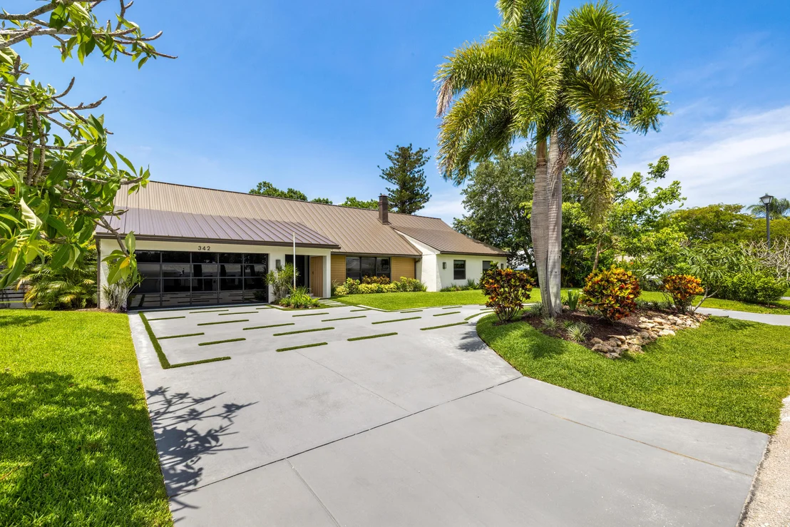 Photo of 342 Fairway W
