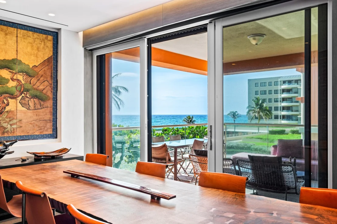 Photo of Unit N25 at 2 N Breakers Row
