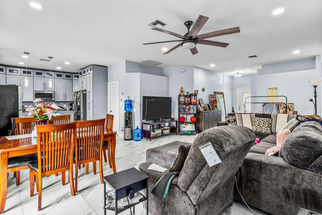 Photo of 1087 Salmon Isle