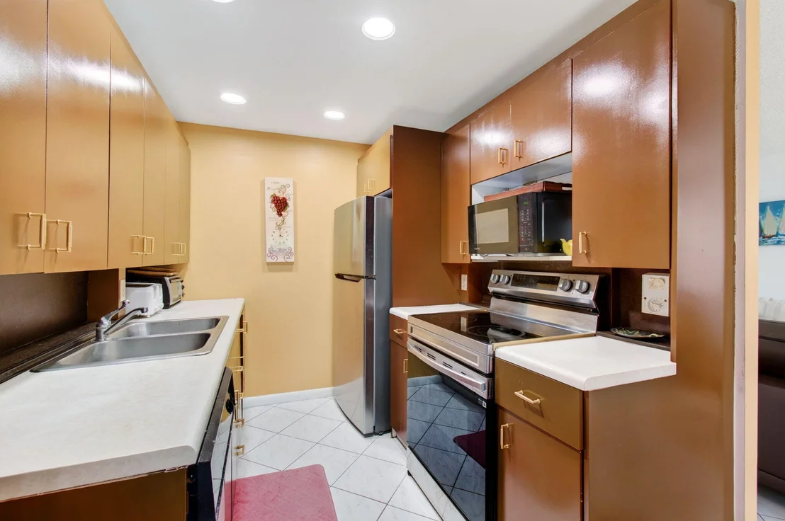 Photo of 3014 Exeter A