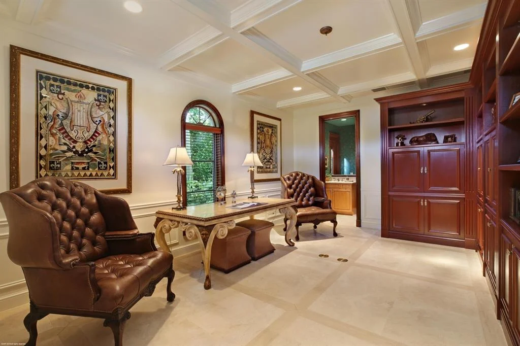 Photo of 560 Island Drive