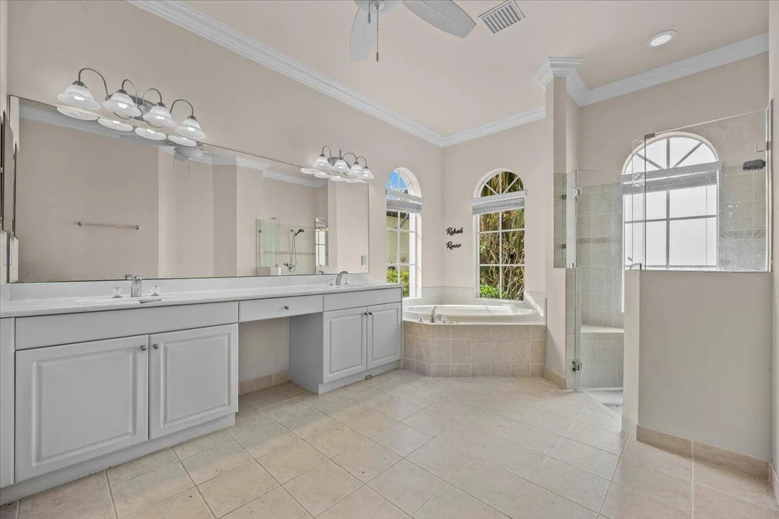 Photo of 9165 Pineville Drive