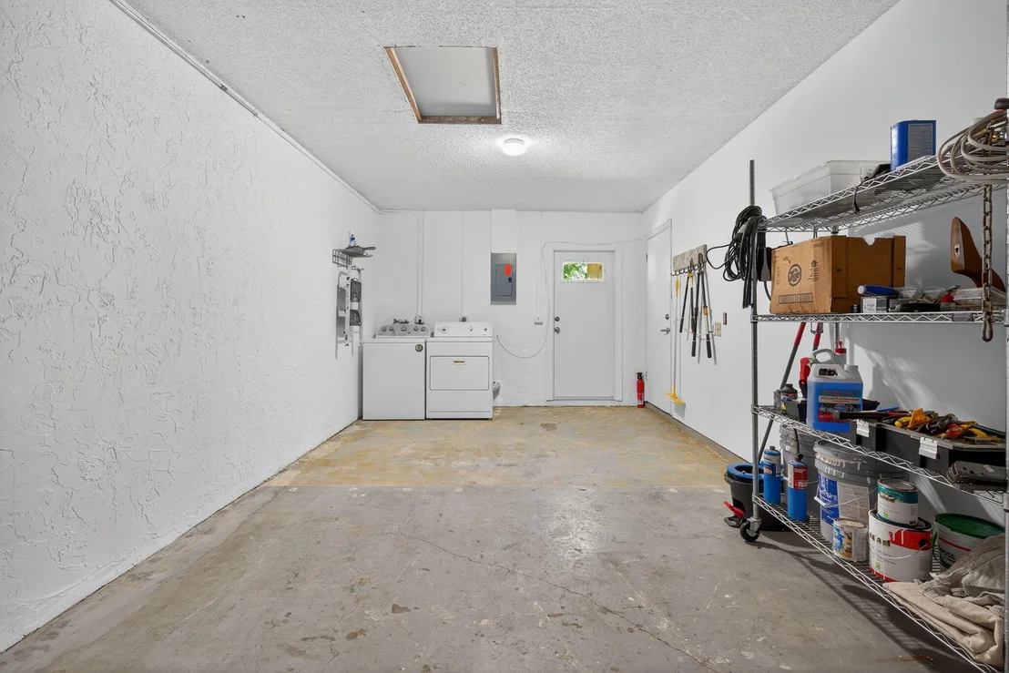 Photo of 130 Lakeside Circle