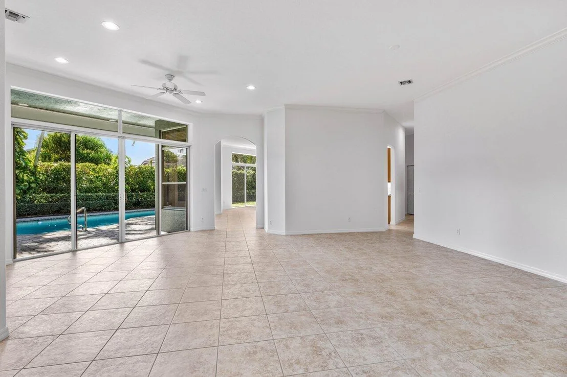 Photo of 400 Rosewood Circle