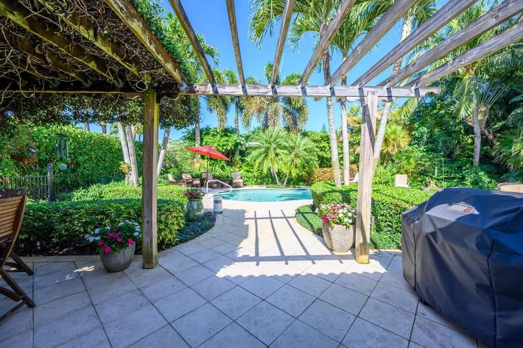 Photo of 4695 Sabal Palm Drive