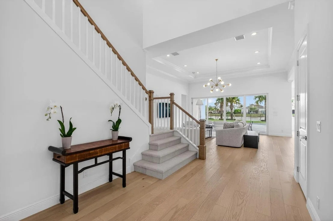 Photo of 9249 Crestview Circle
