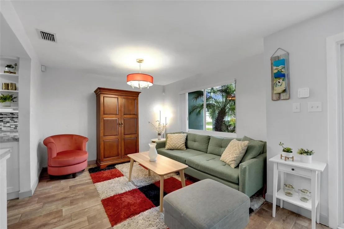 Photo of 6972 NW 5th Place
