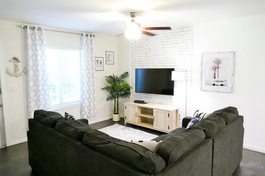 Photo of Unit D at 6468 Chasewood Drive
