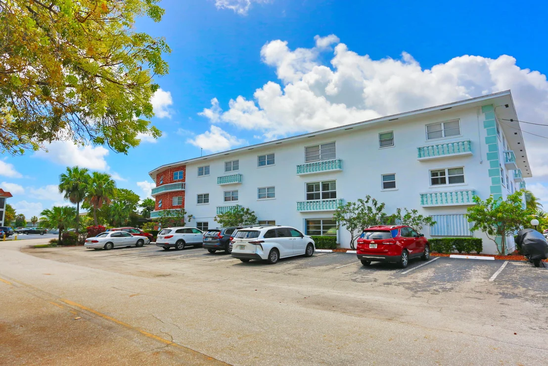 Photo of Unit 209 at 600 Pine Drive
