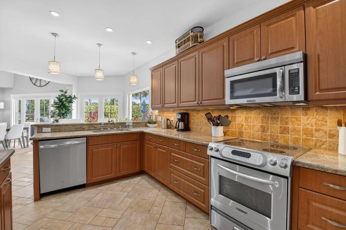 Photo of 4911 Pineview Circle
