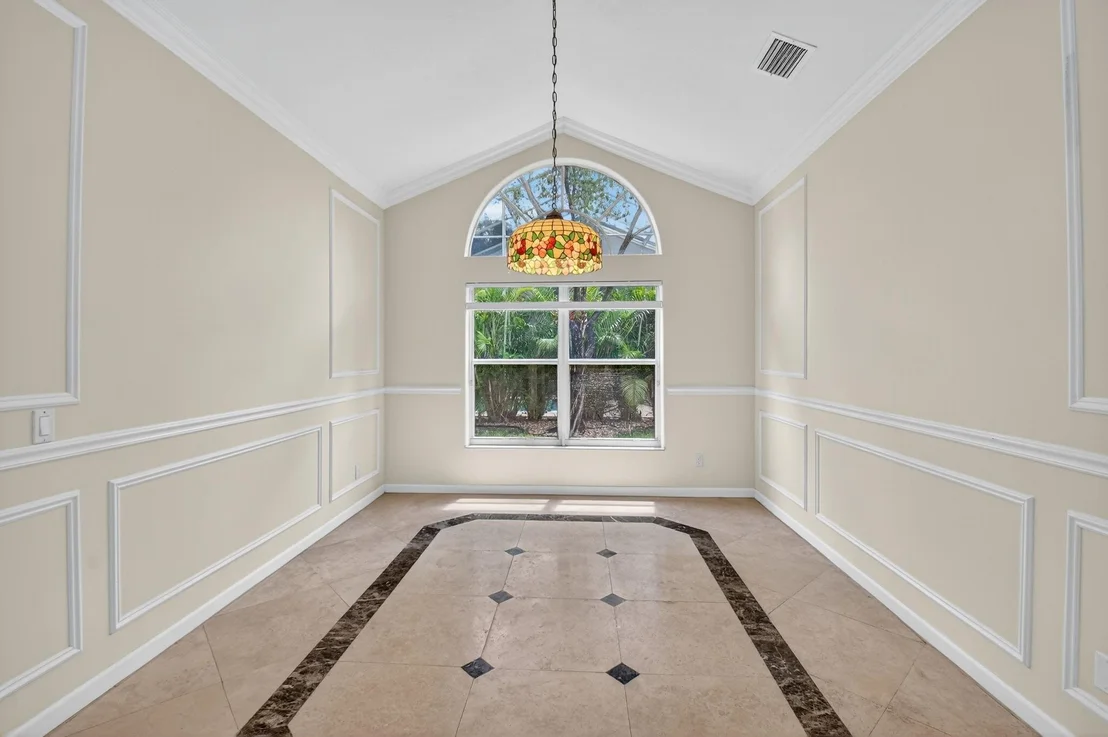 Photo of 7113 Francisco Bend Drive