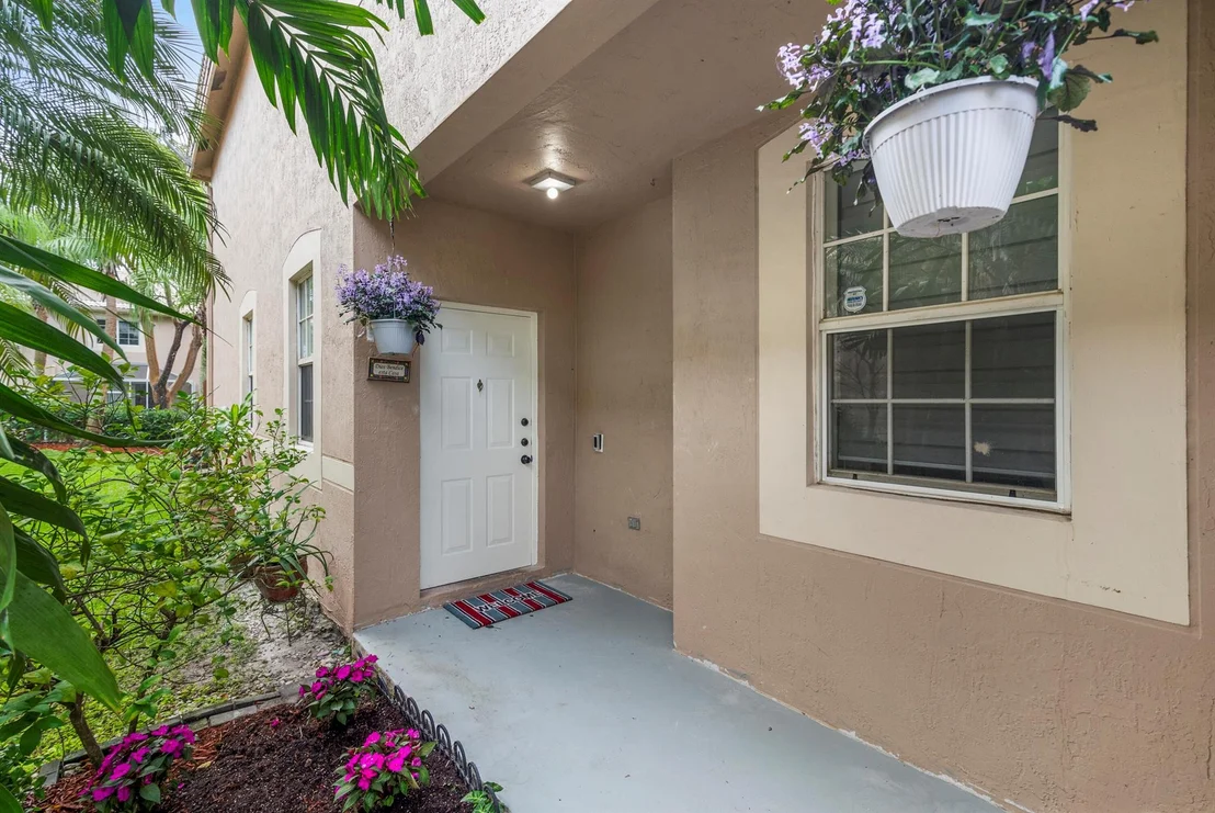 Photo of 2127 Madeira Drive