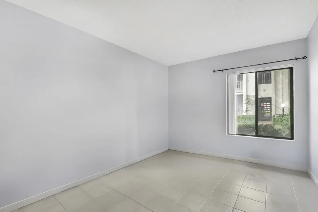 Photo of Unit C4 at 150 Pineview Road