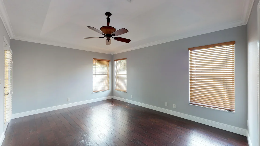Photo of 6246 Leslie Street