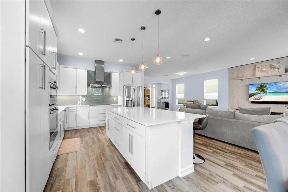 Photo of 120 W Bay Cedar Circle