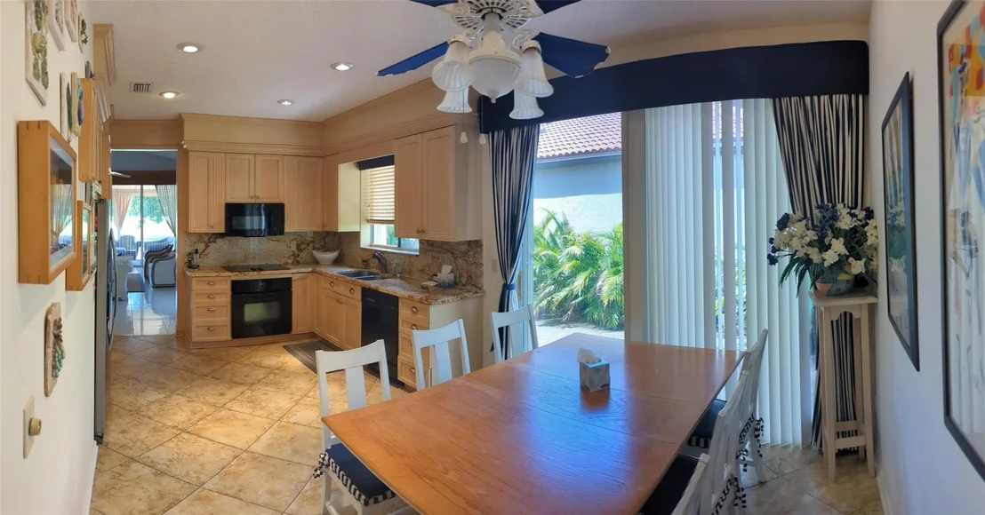 Photo of 7204 Via Palomar