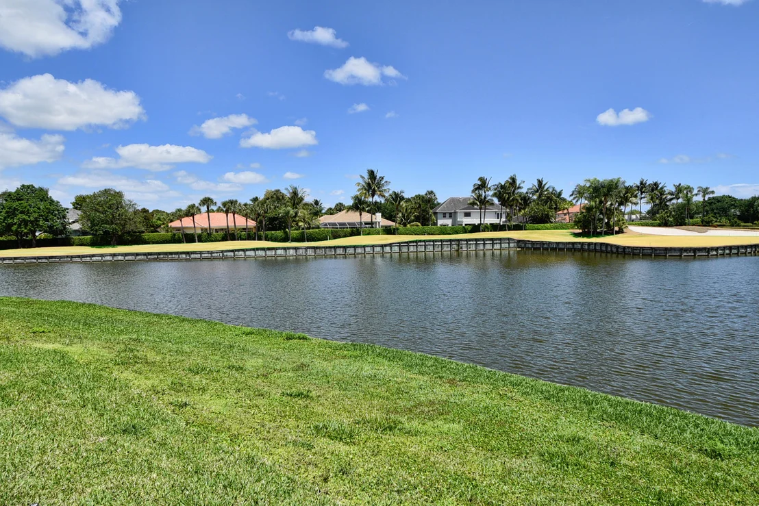 Photo of 3835 Live Oak Boulevard