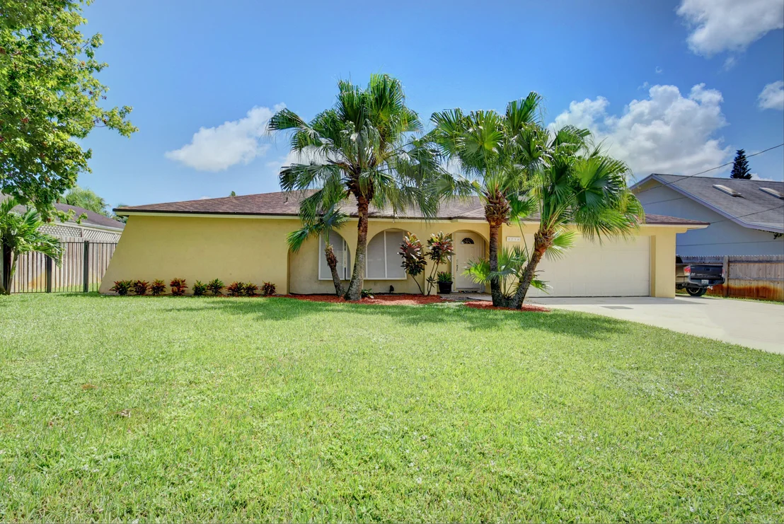 Photo of 2718 Northside Drive
