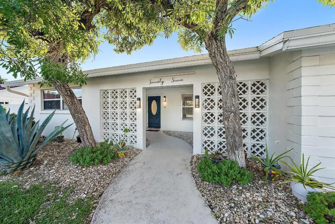 Photo of 77 Holly Circle