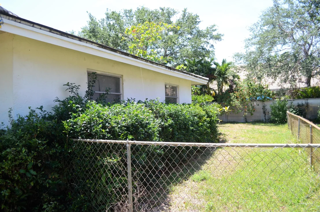 Photo of 330 Ross Drive