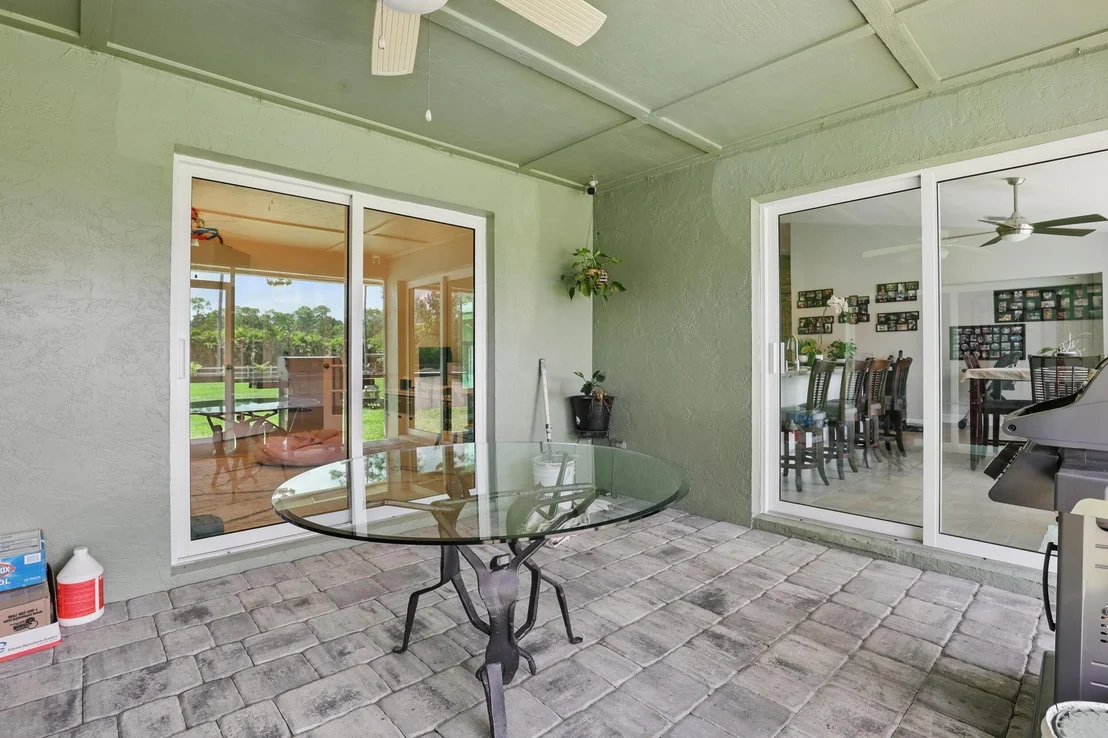 Photo of 13376 Compton Road