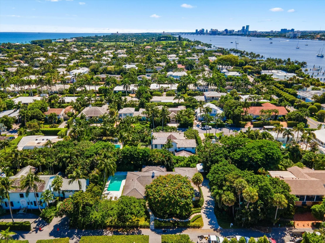 Photo of 274 Monterey Road