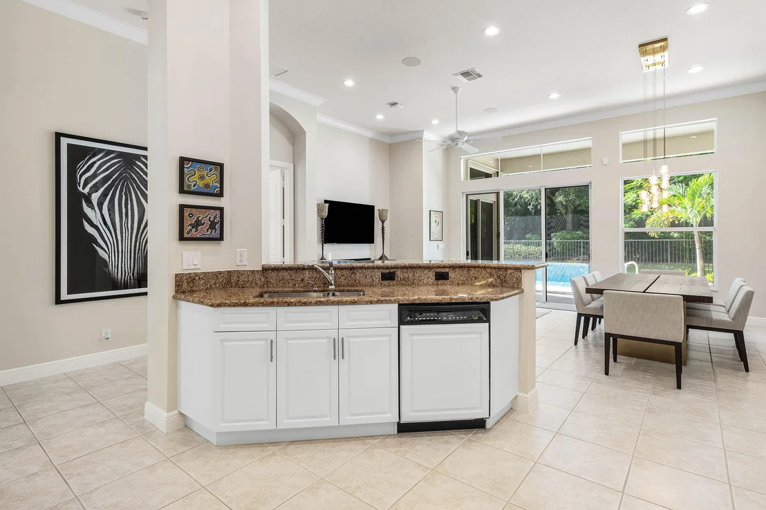 Photo of 8138 Valhalla Drive