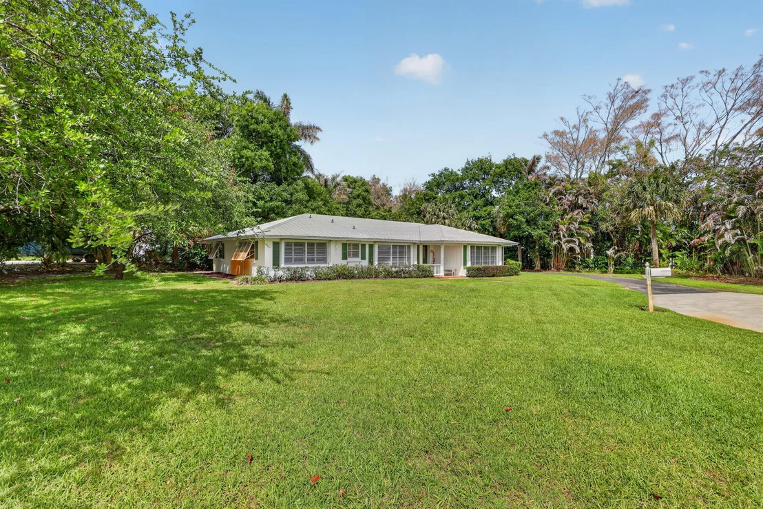 Photo of 1233 NW River Terrace