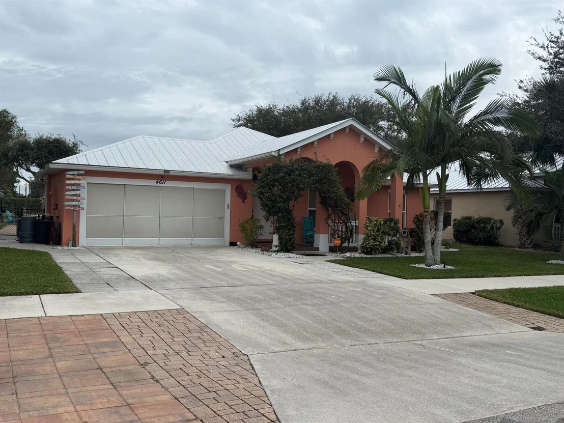 Photo of 4611 SE Murray Cove Circle