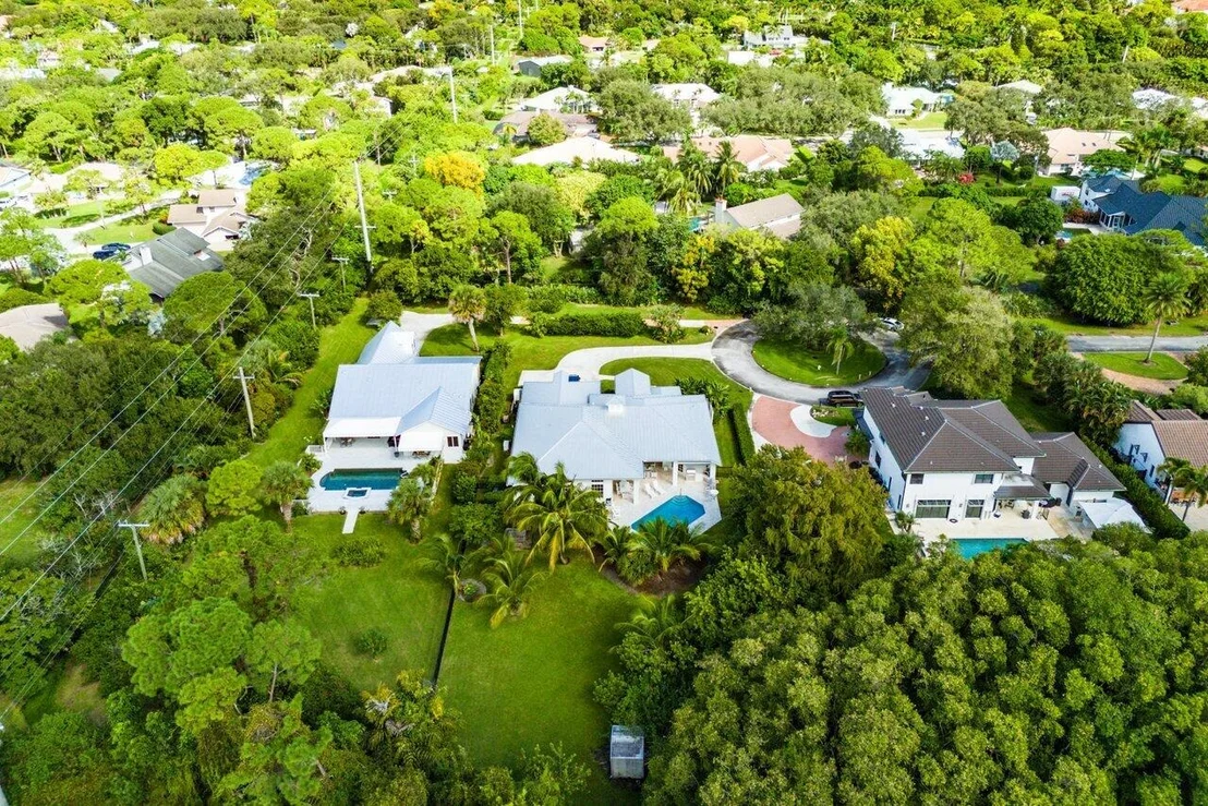 Photo of 5980 Our Robbies Road