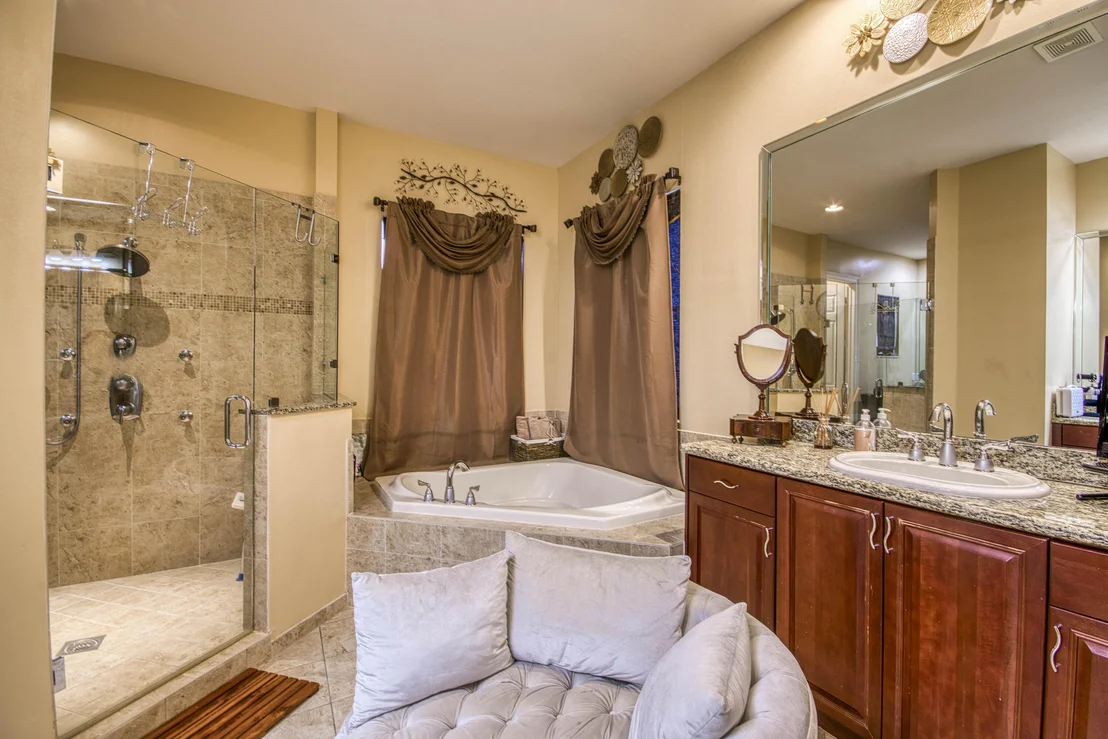 Photo of 3581 Collonade Drive