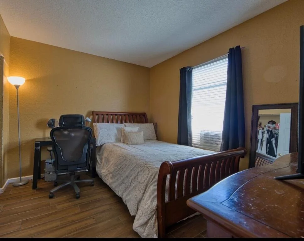 Photo of 416 Circle Drive S