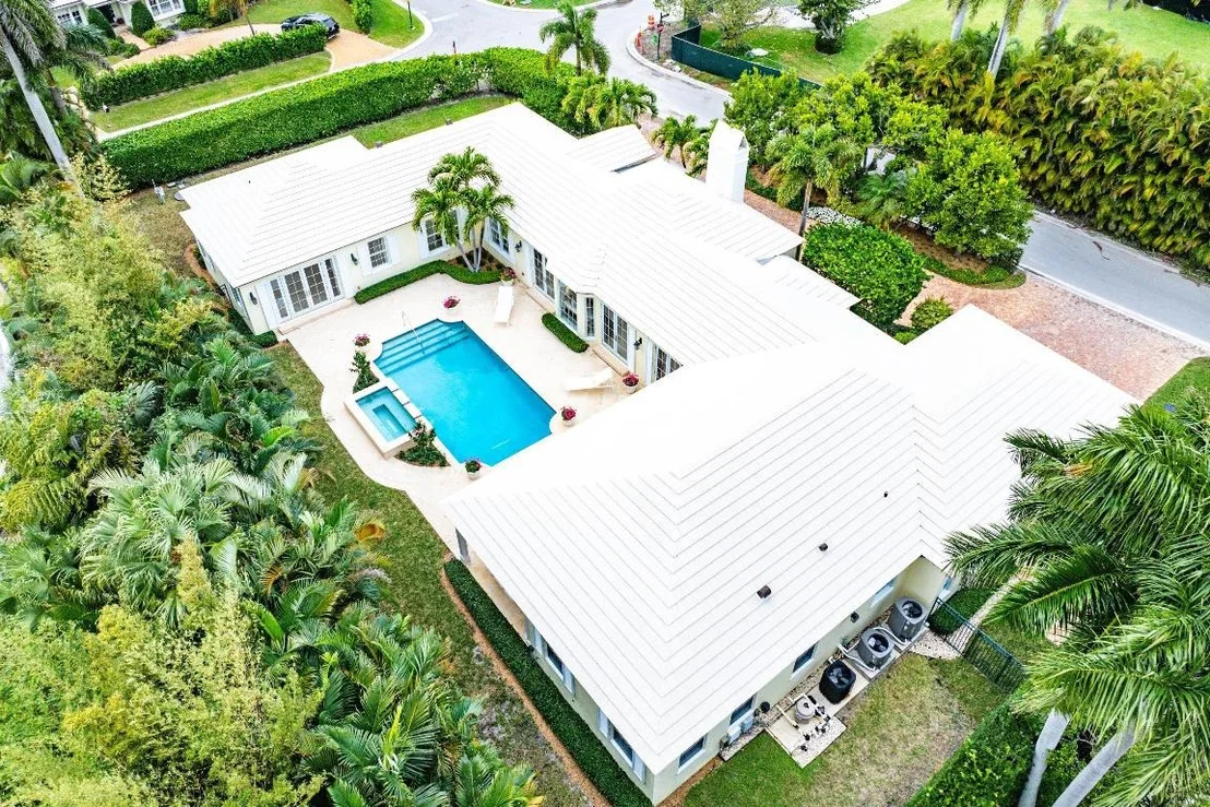 Photo of 450 Banyan Road