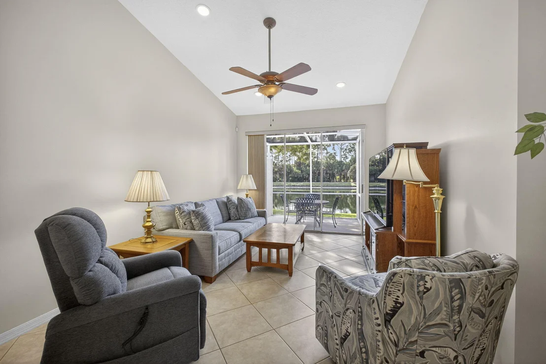 Photo of 8638 Lineyard Cay