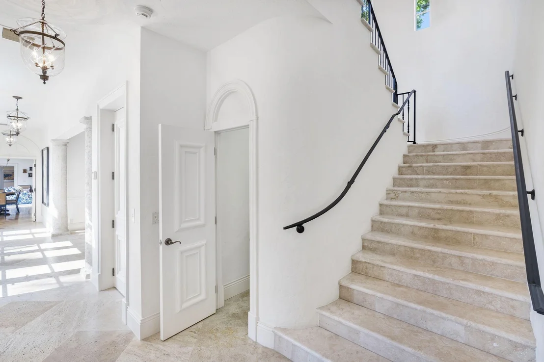 Photo of 224 Barton Avenue