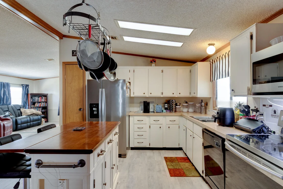 Photo of 901 Oleander Circle